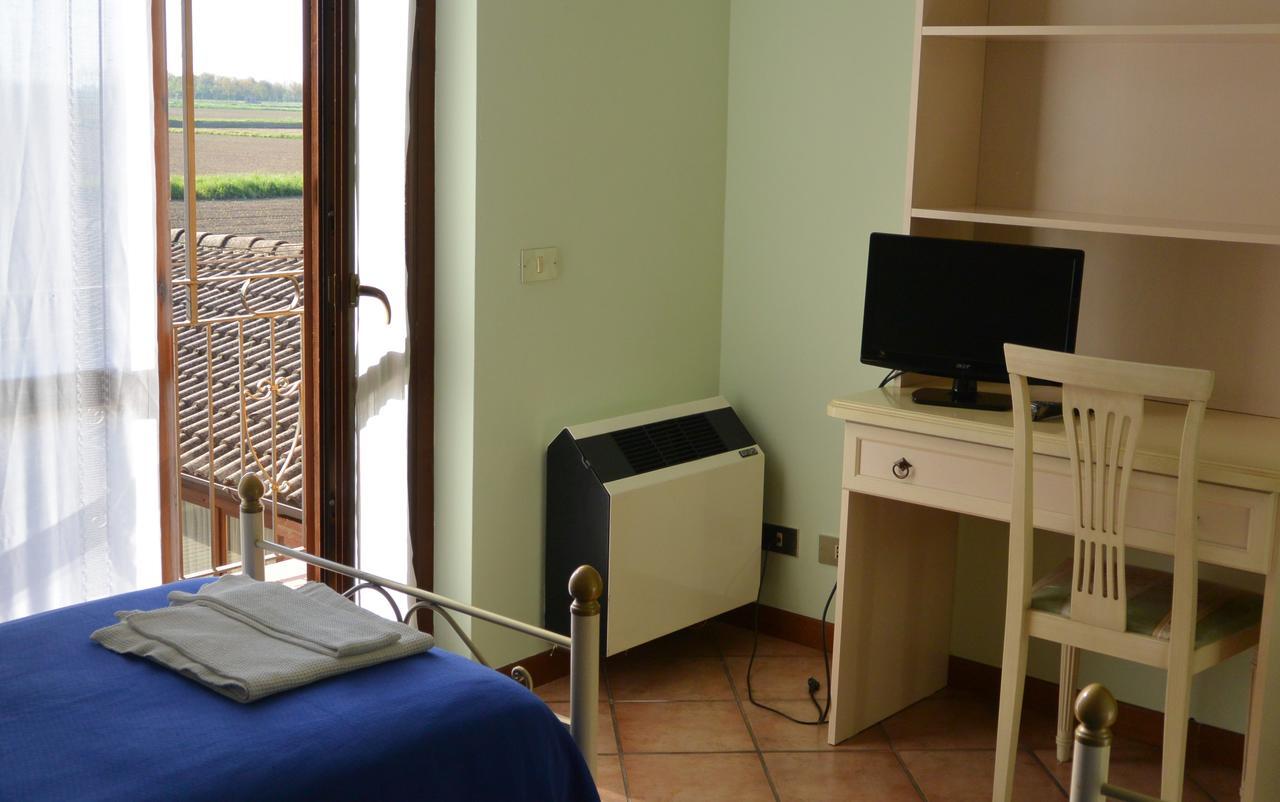 Albergo Escondido Soresina Exterior photo